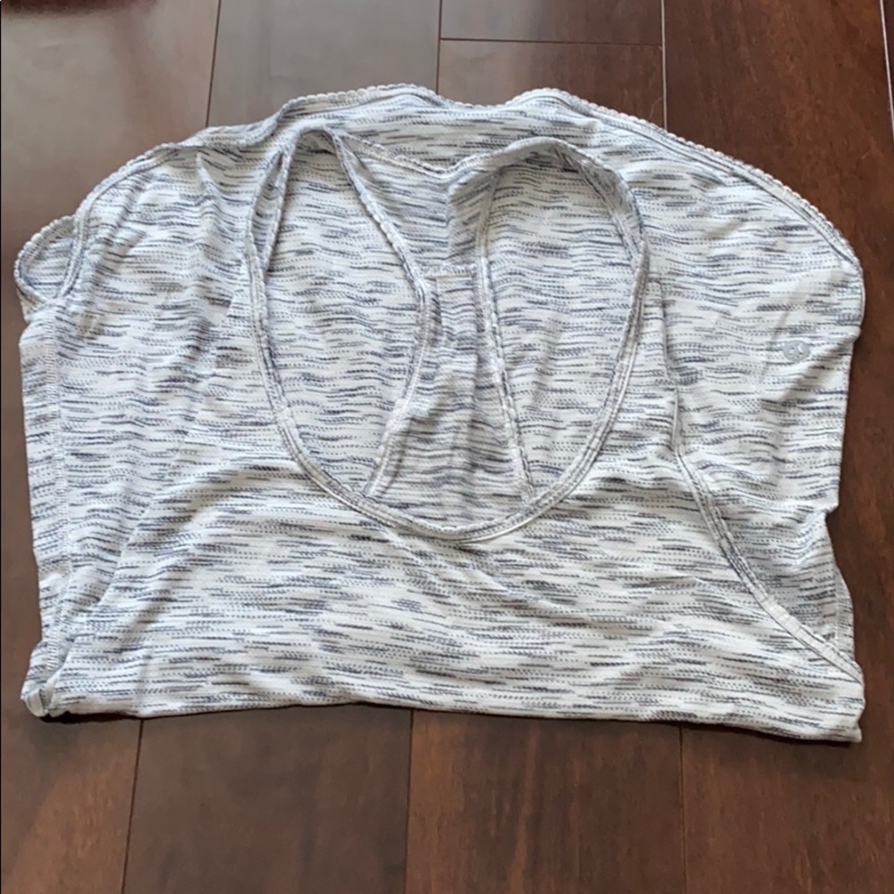Lululemon essential tank